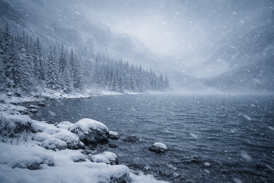 Weather of the Soul Series: The Sacred Pause-Snowfall and the Spiritual Practice of Stillness